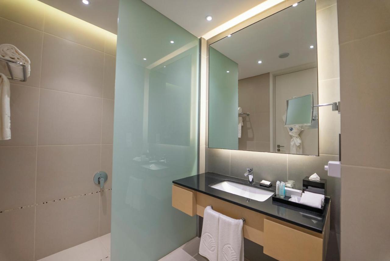 מלון דמאם Dana Rayhaan By Rotana מראה חיצוני תמונה Bathroom